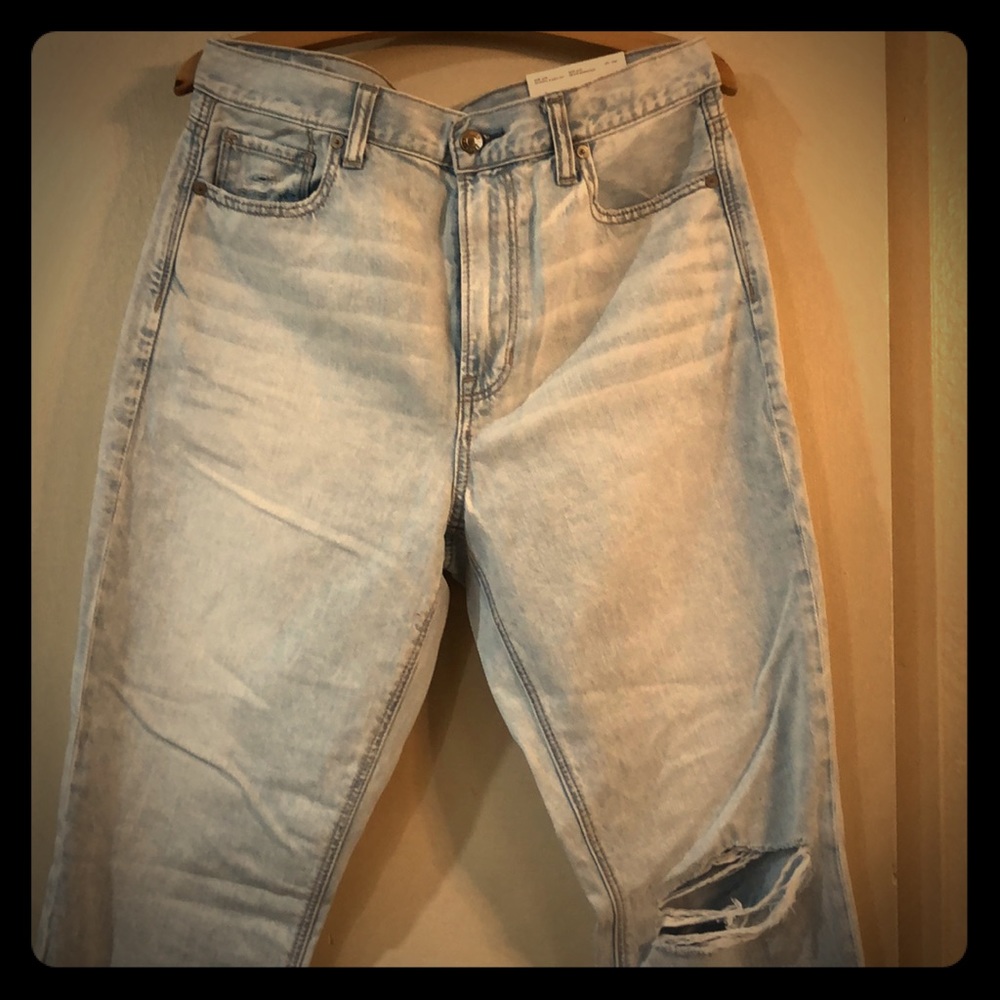 American Eagle Outfitters Light Blue Mom Jeans